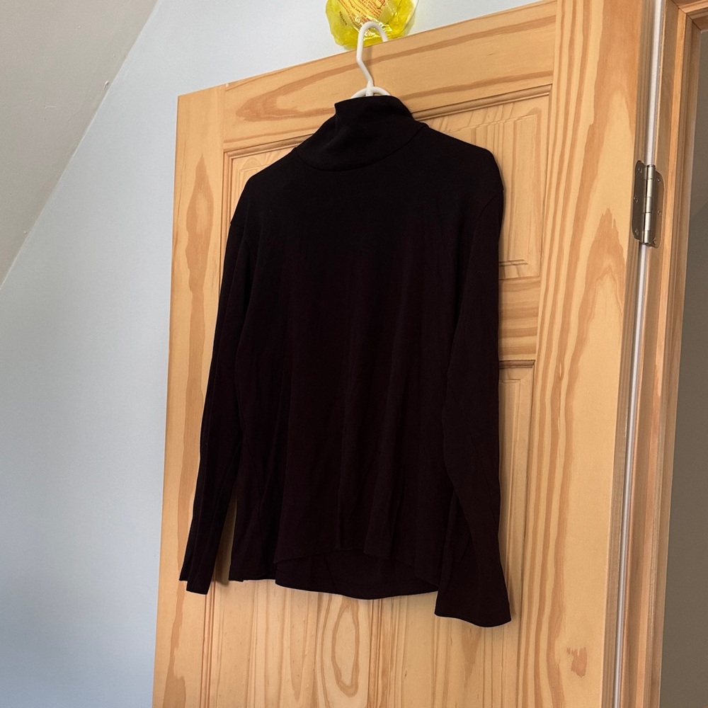 Uniqlo Dark Brown Turtleneck